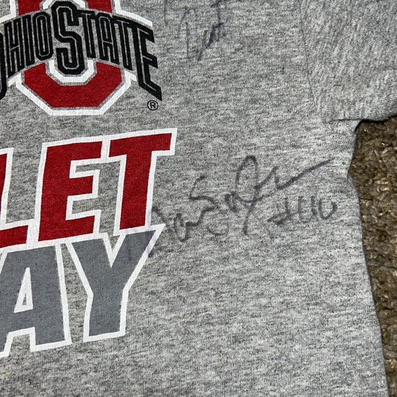 Signed Ohio State real women small tee - Picture 5 of 10